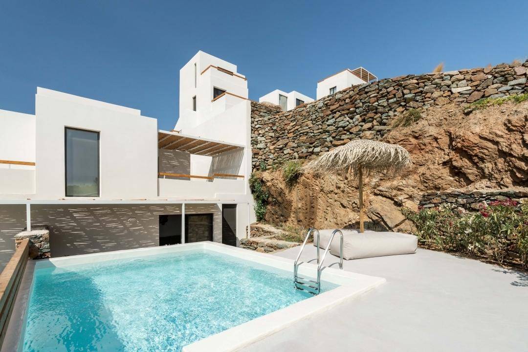 aura_villas_tinos private pool greece